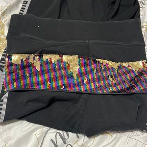 Leggging with like bootcut/bell bottom